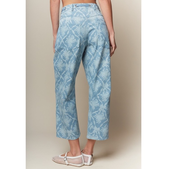 "The Cleo" Coquette Printed Barrel Jean - Picture 3 of 4